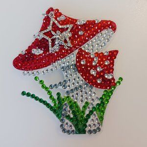 Magnet mushroom fairie star charm